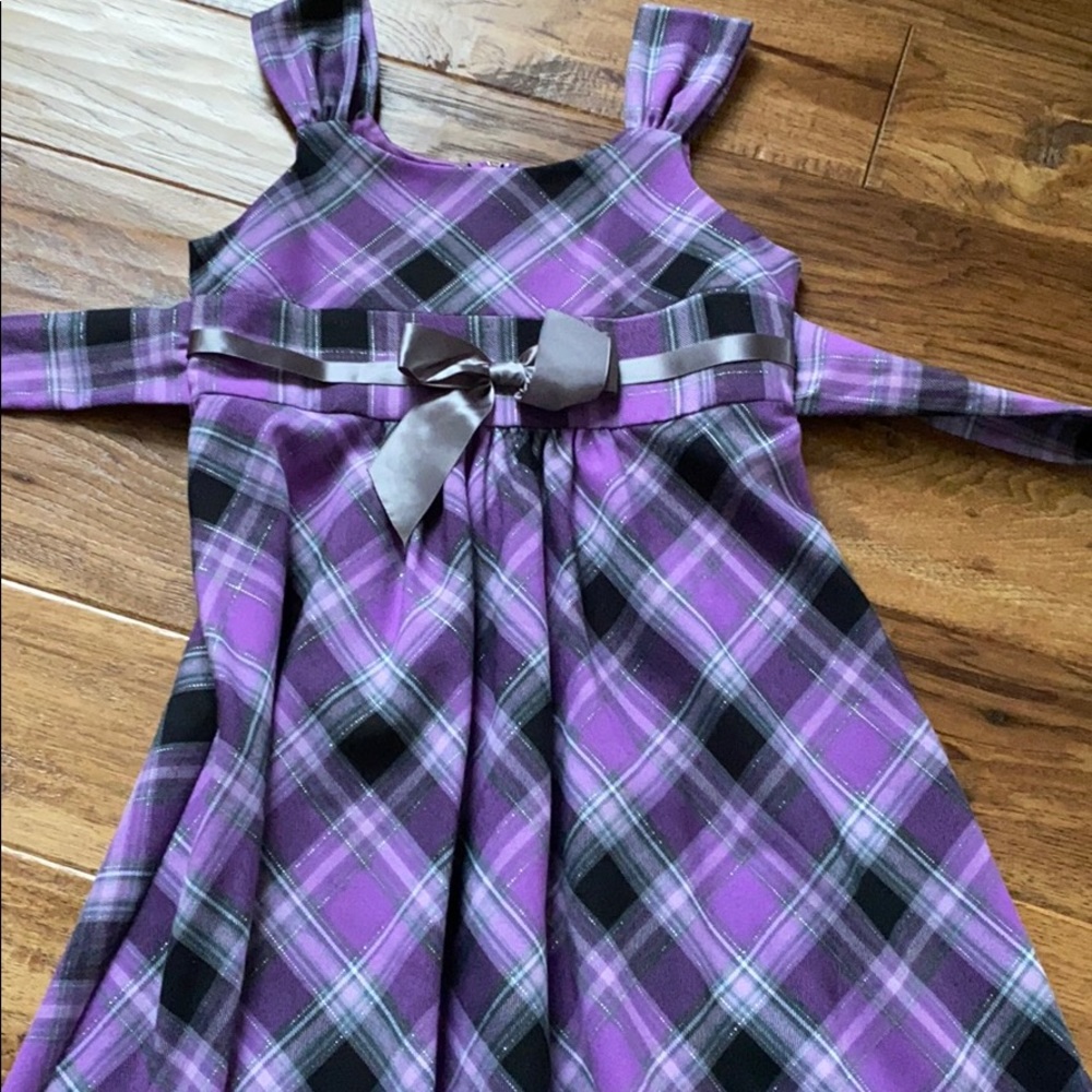 Girls dress